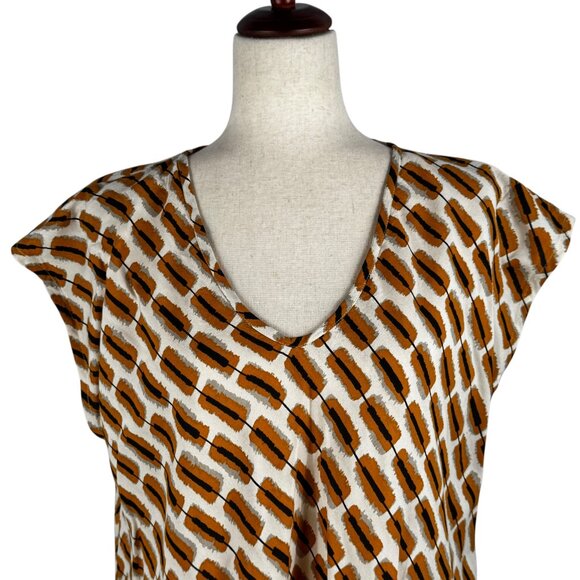 Like new MASAI Abstract Pattern Loose Fitting V-Neck Top Size XL - Picture 9 of 10